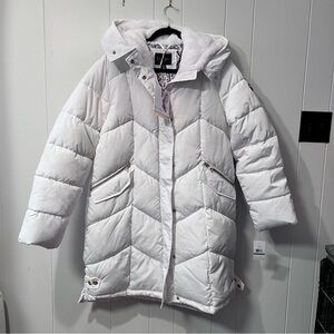 White Puffer Coat size L Jessica Simpson